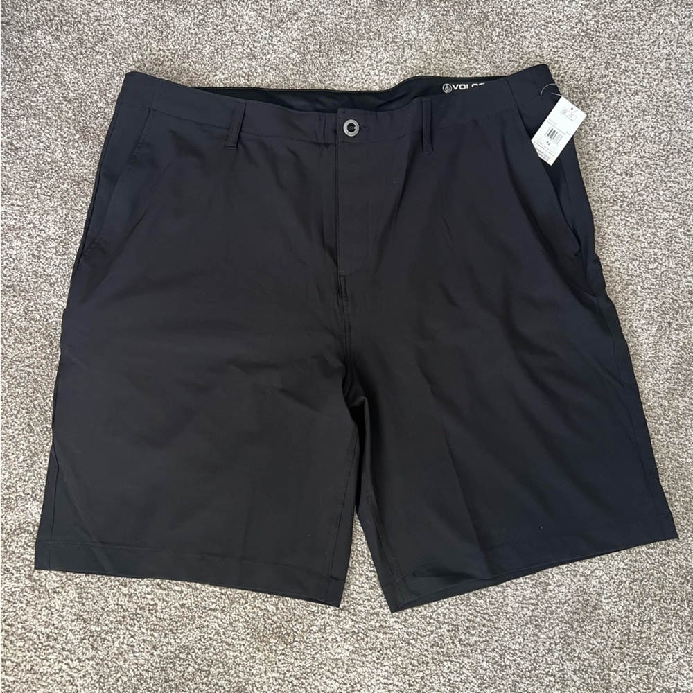 NWT Mens Volcom Black Hybrid Shorts Size 42